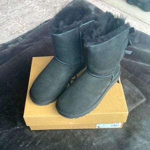 Brand new black uggs